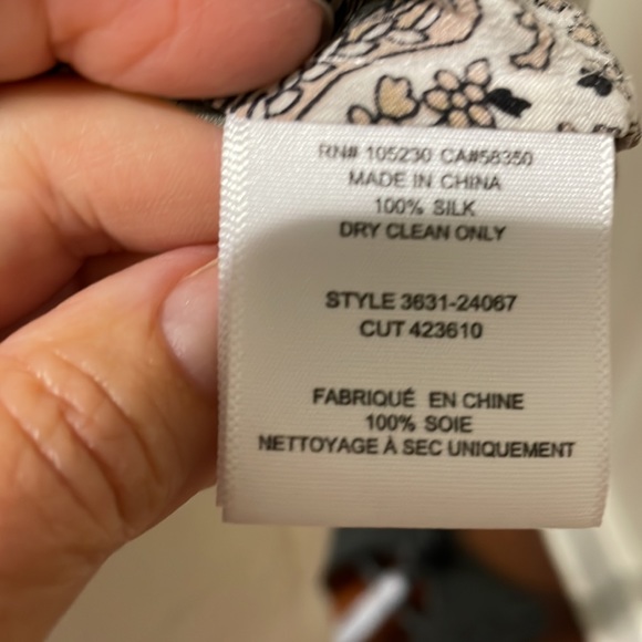 Joie Silk Pattern Sleeveless Blouse size XS - Picture 7 of 7